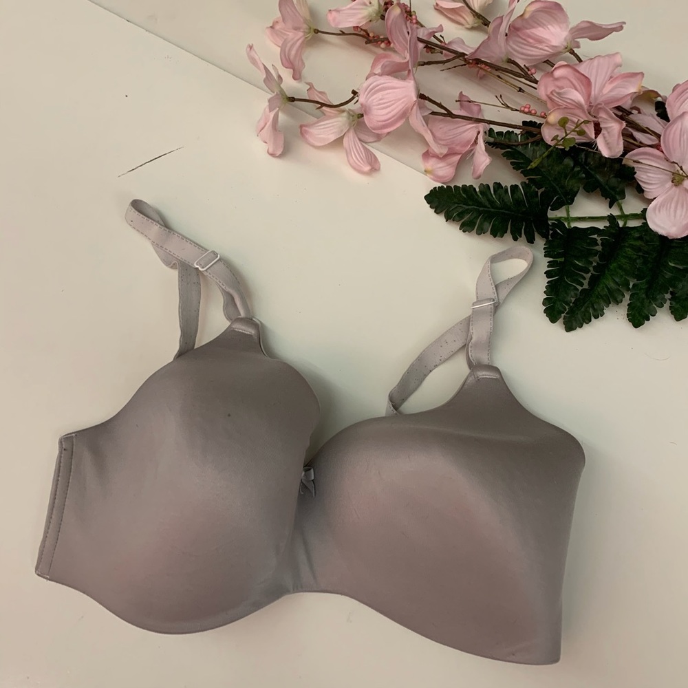 Silver Maidenform Wireless Bra 38C